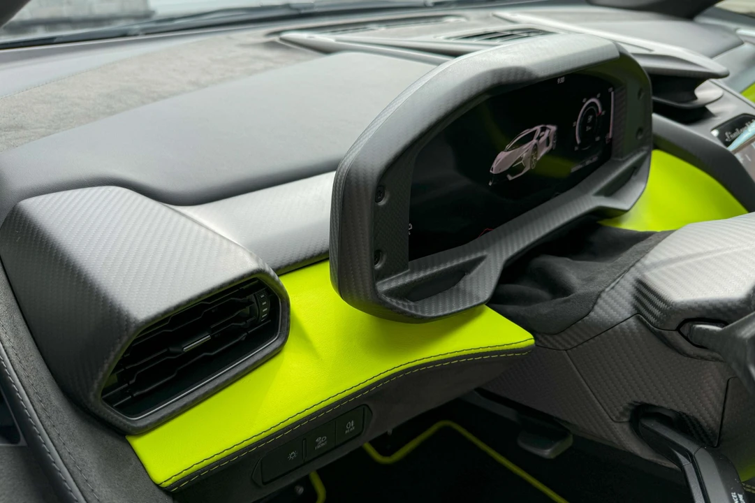 2024 Lamborghini Revuelto - Image 11 of 31