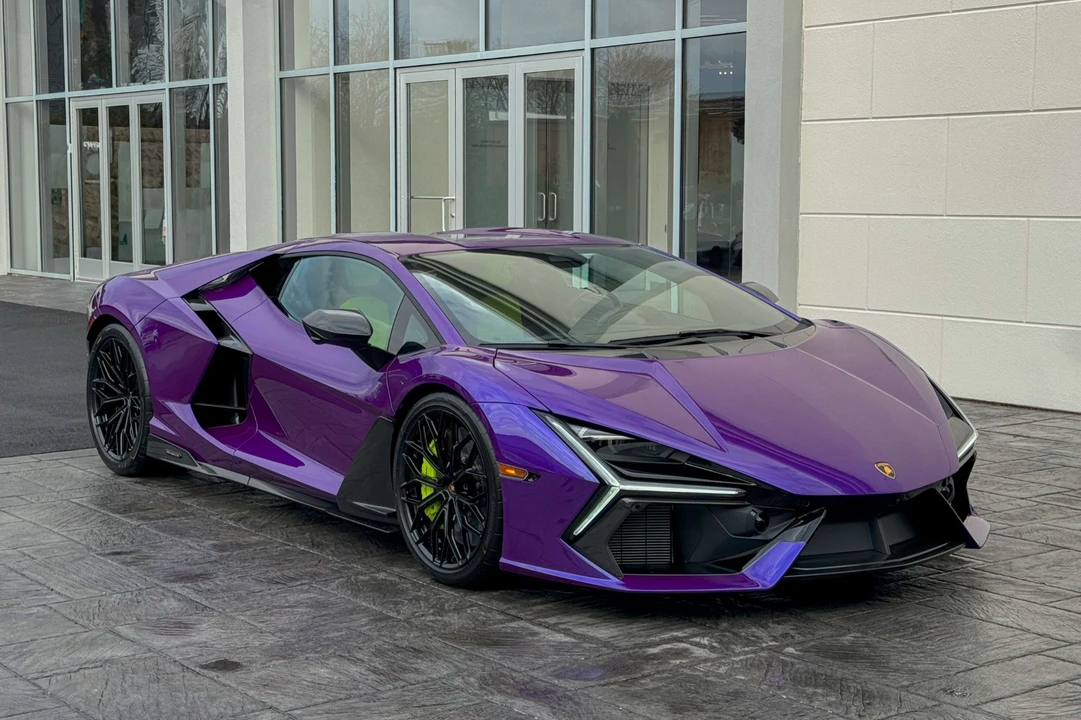 2024 Lamborghini Revuelto - Image 18 of 31