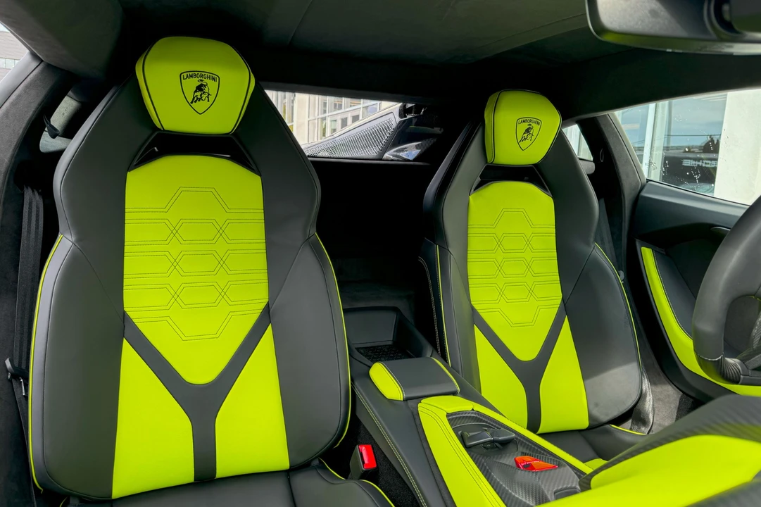 2024 Lamborghini Revuelto - Image 15 of 31