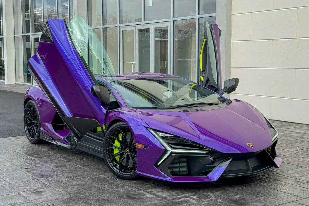 2024 Lamborghini Revuelto - Image 21 of 31