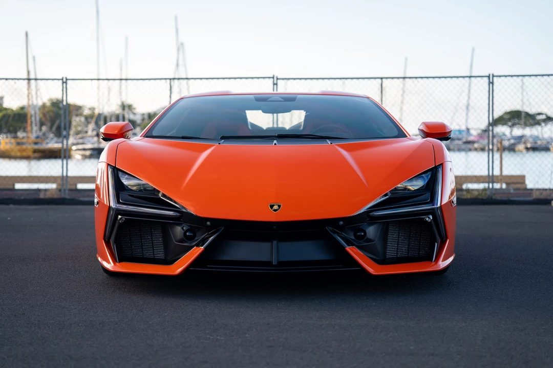 2024 Lamborghini Revuelto - Image 10 of 31