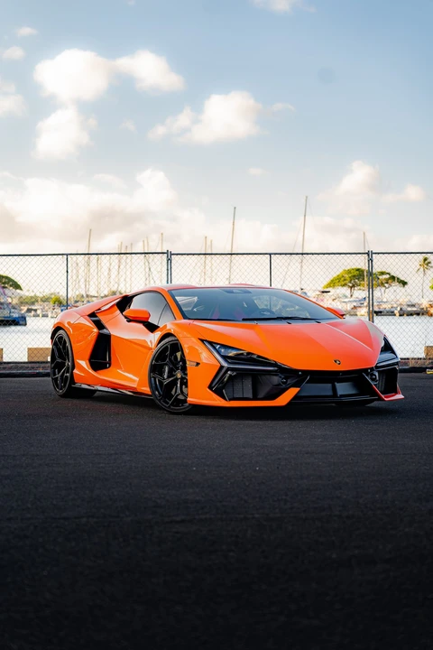 2024 Lamborghini Revuelto - Image 13 of 31
