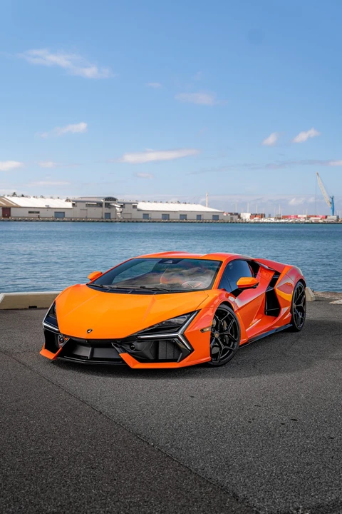 2024 Lamborghini Revuelto - Image 18 of 31