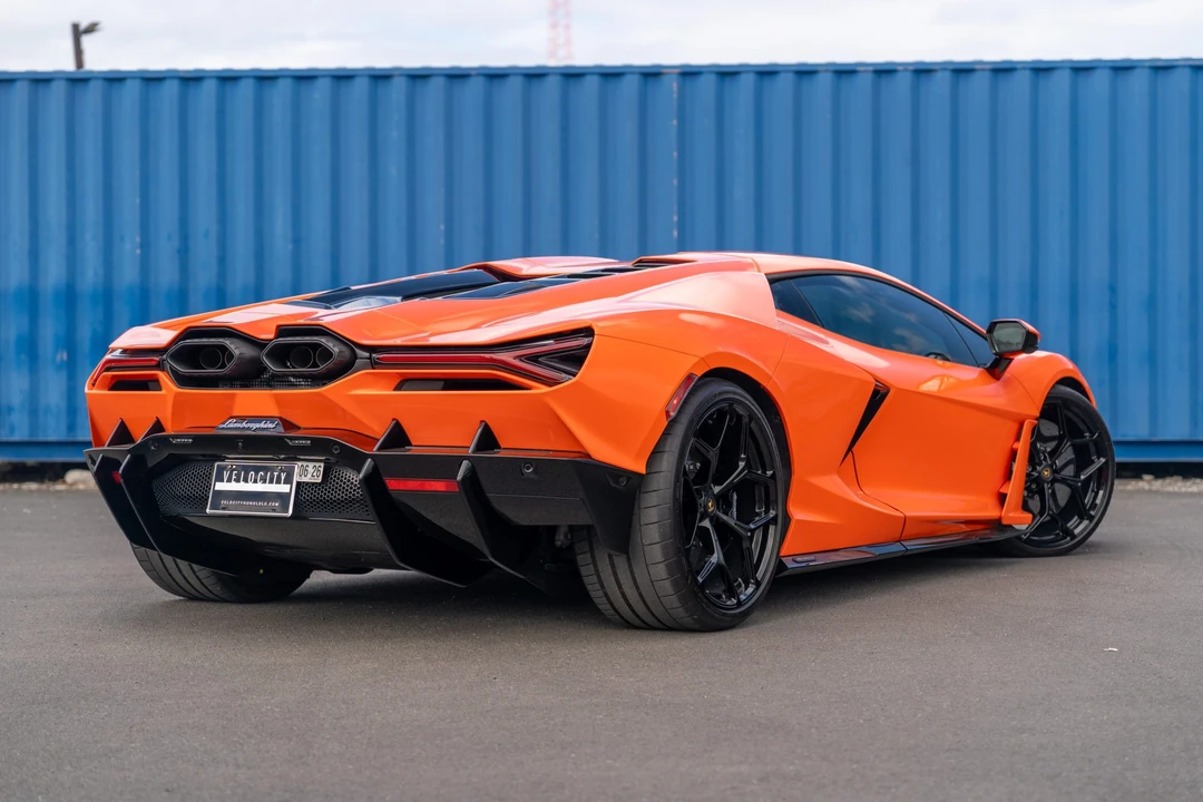 2024 Lamborghini Revuelto - Image 7 of 31