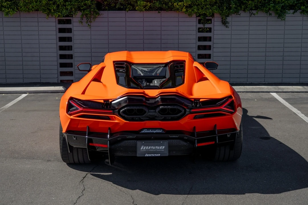2024 Lamborghini Revuelto - Image 4 of 12