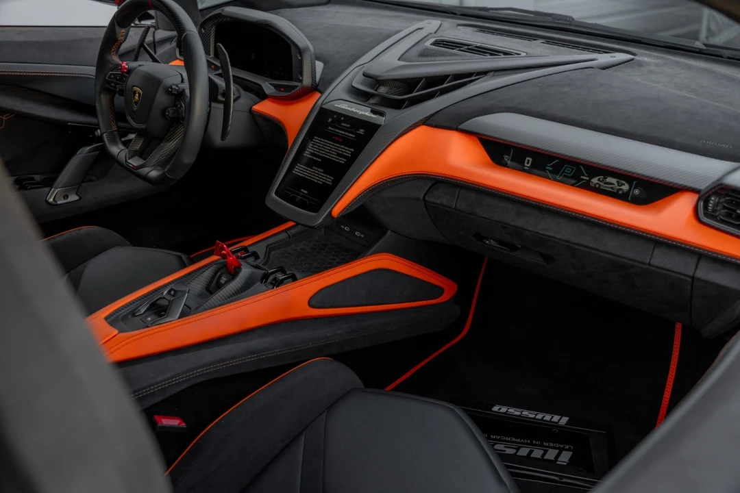 2024 Lamborghini Revuelto - Image 5 of 12