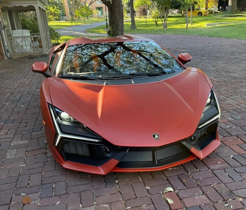 2024 Lamborghini Revuelto - Image 4 of 9