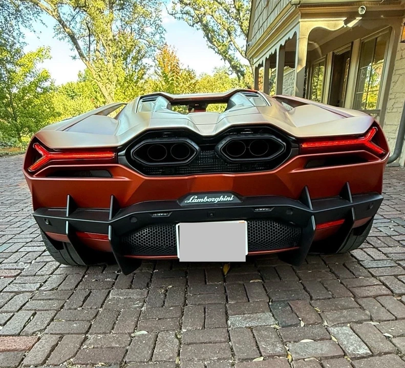 2024 Lamborghini Revuelto - Image 6 of 9