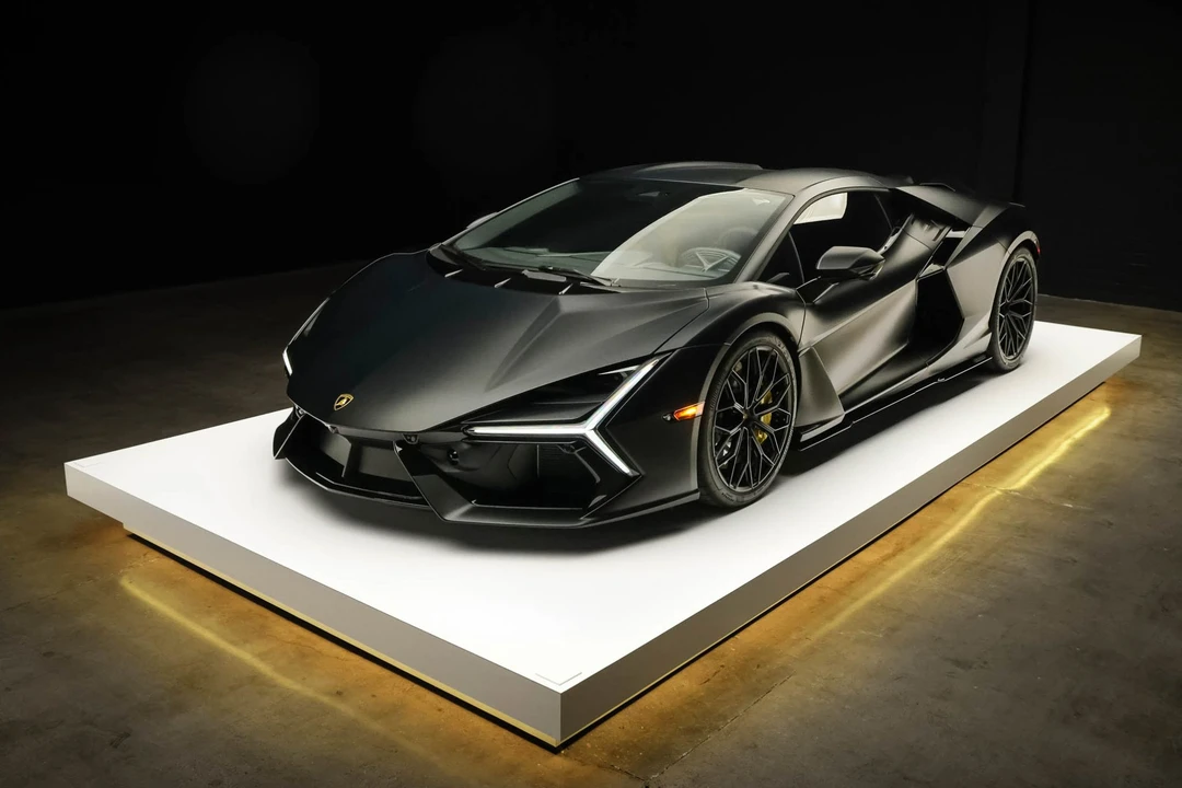 2024 Lamborghini Revuelto - Image 4 of 31
