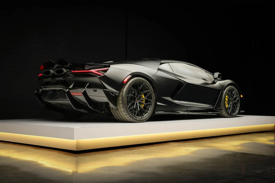 2024 Lamborghini Revuelto - Image 24 of 31