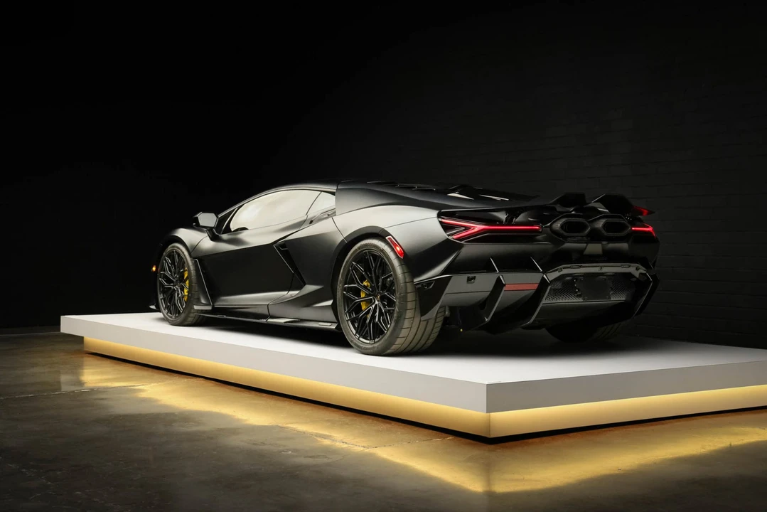 2024 Lamborghini Revuelto - Image 14 of 31