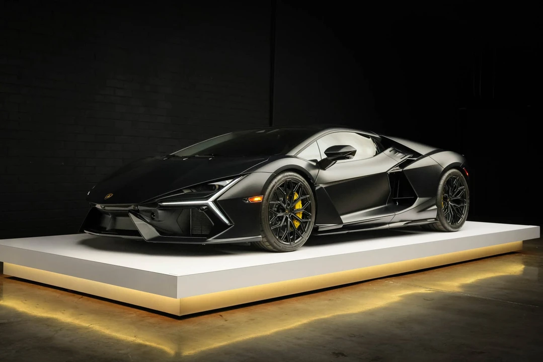 2024 Lamborghini Revuelto - Image 6 of 31