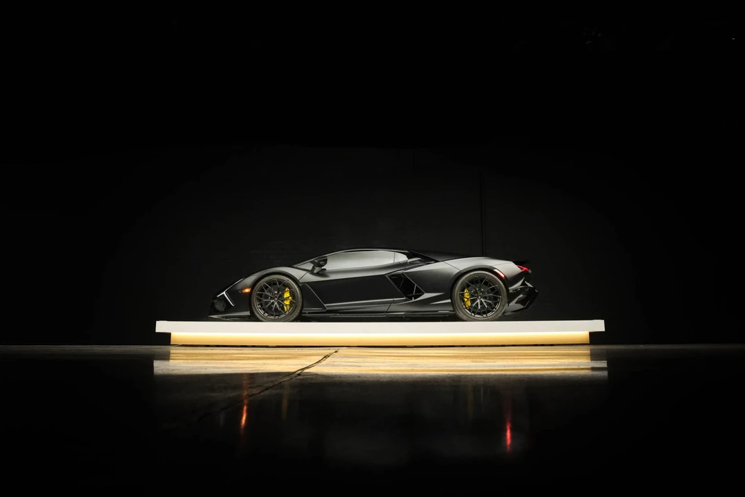 2024 Lamborghini Revuelto - Image 10 of 31