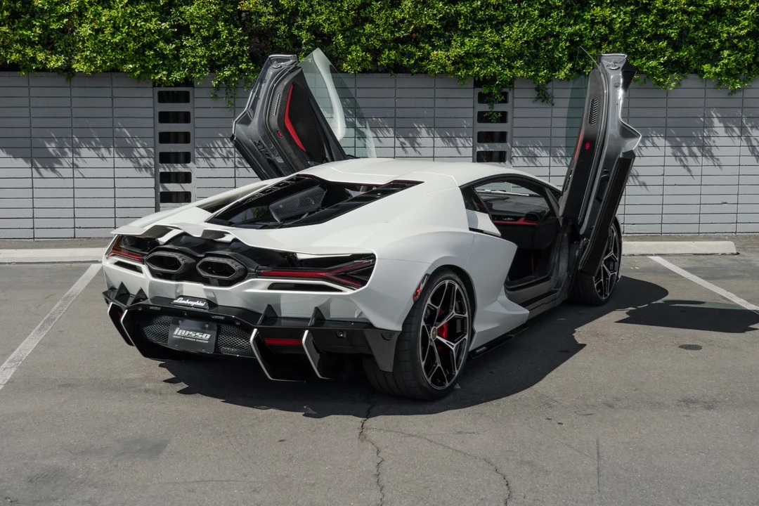 2024 Lamborghini Revuelto - Image 3 of 21