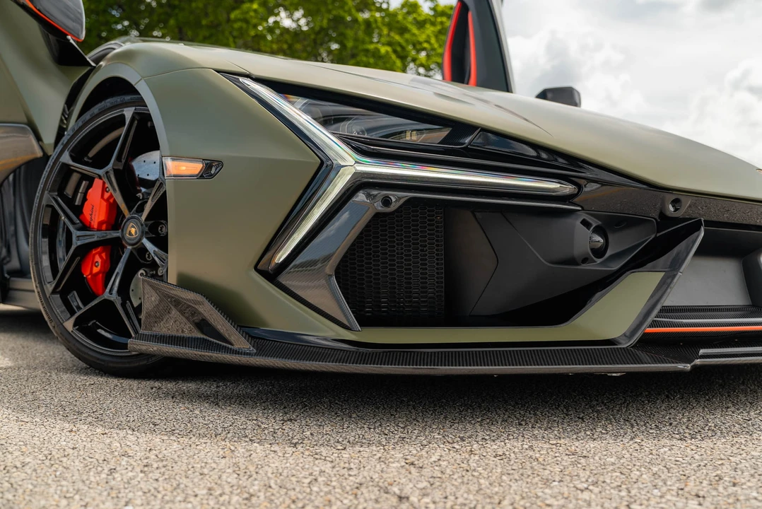 2024 Lamborghini Revuelto - Image 20 of 31