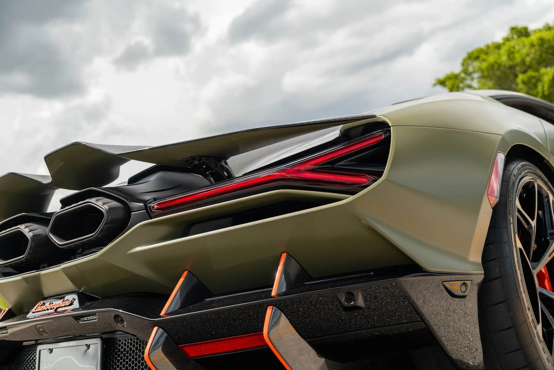 2024 Lamborghini Revuelto - Image 24 of 31