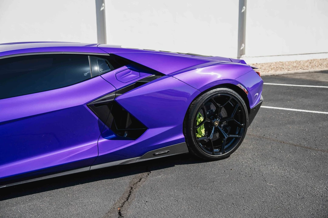 2024 Lamborghini Revuelto - Image 20 of 31