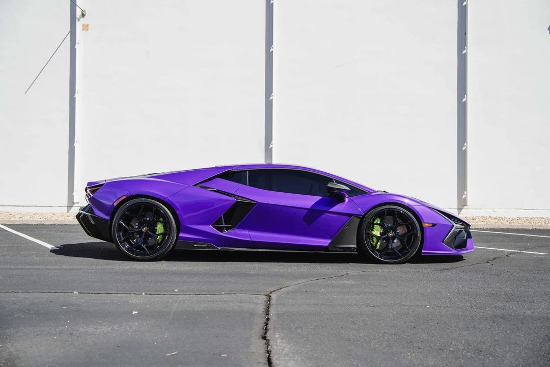 2024 Lamborghini Revuelto - Image 17 of 31
