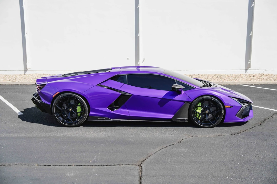 2024 Lamborghini Revuelto - Image 18 of 31