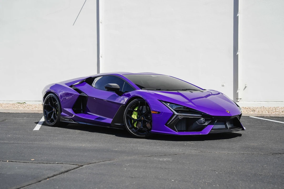 2024 Lamborghini Revuelto - Image 2 of 31