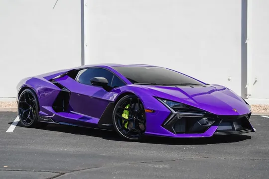2024 Lamborghini Revuelto