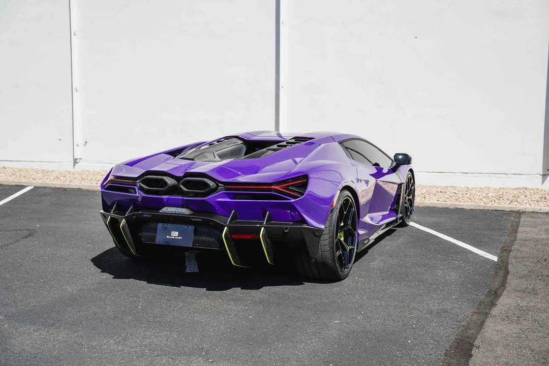 2024 Lamborghini Revuelto - Image 15 of 31