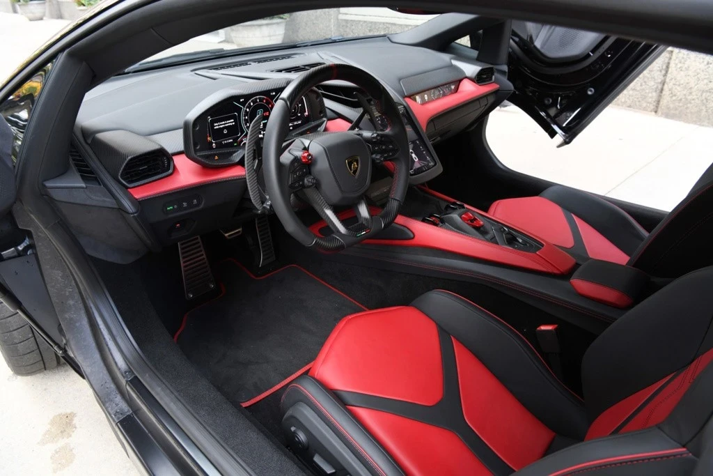 2024 Lamborghini Revuelto - Image 10 of 12