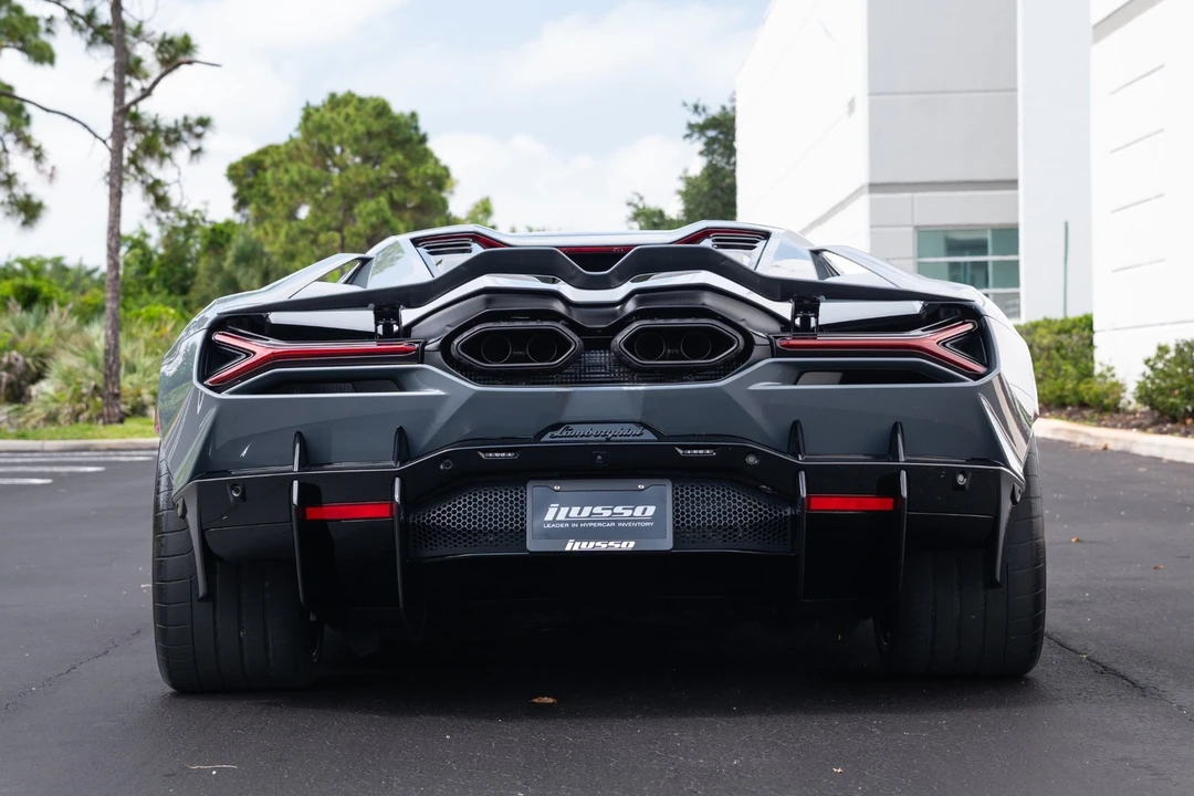 2024 Lamborghini Revuelto - Image 2 of 31
