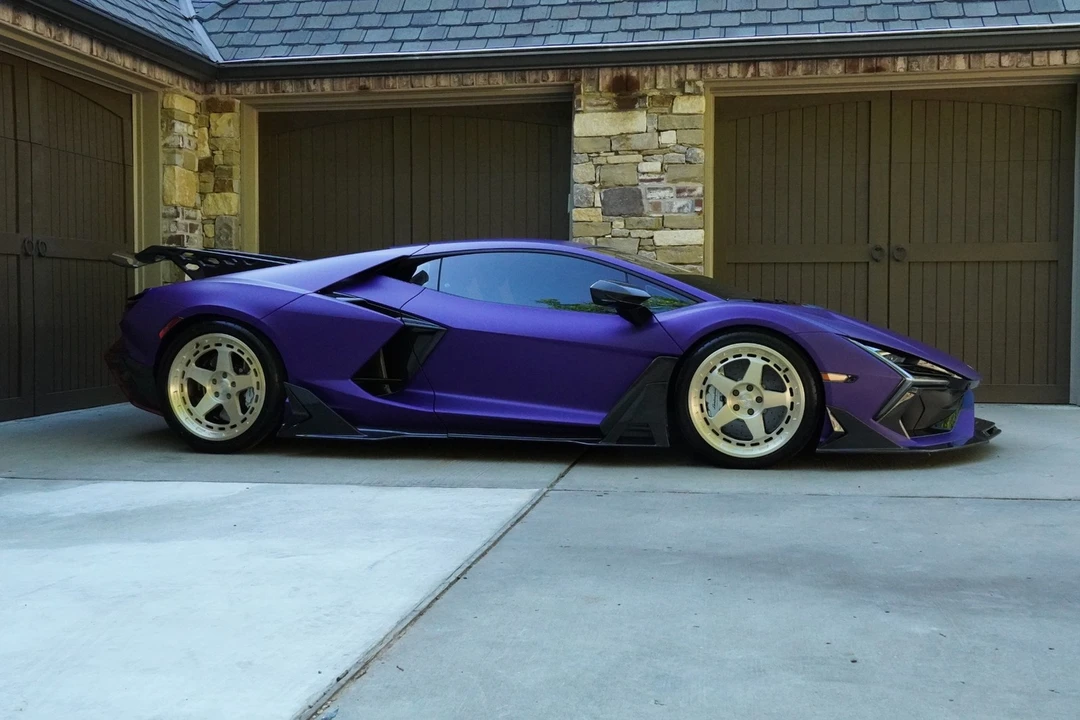 2024 Lamborghini Revuelto - Image 19 of 31