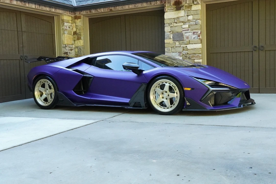 2024 Lamborghini Revuelto - Image 20 of 31