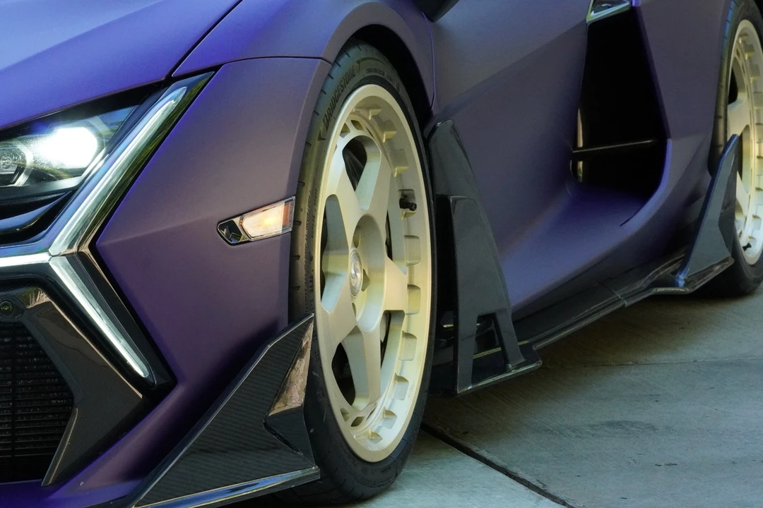 2024 Lamborghini Revuelto - Image 8 of 31
