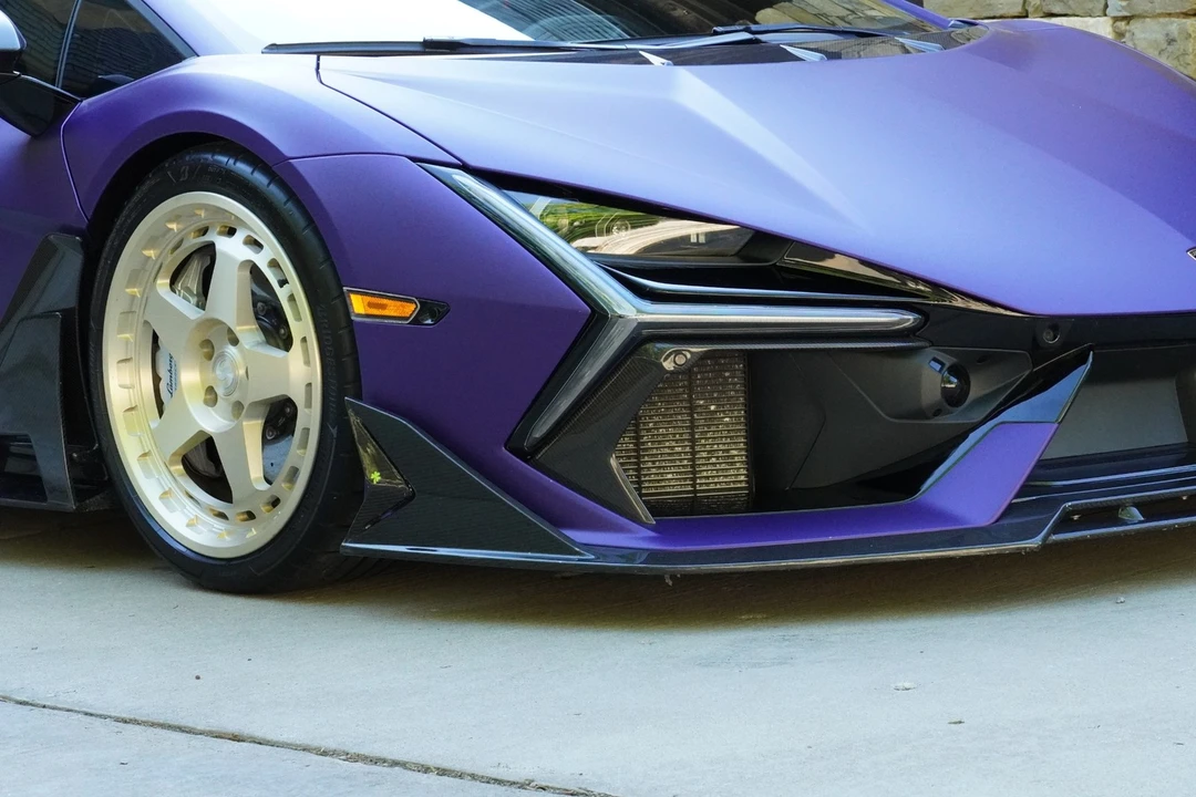 2024 Lamborghini Revuelto - Image 29 of 31