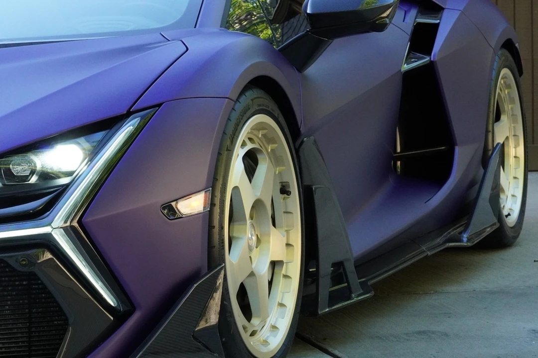 2024 Lamborghini Revuelto - Image 7 of 31