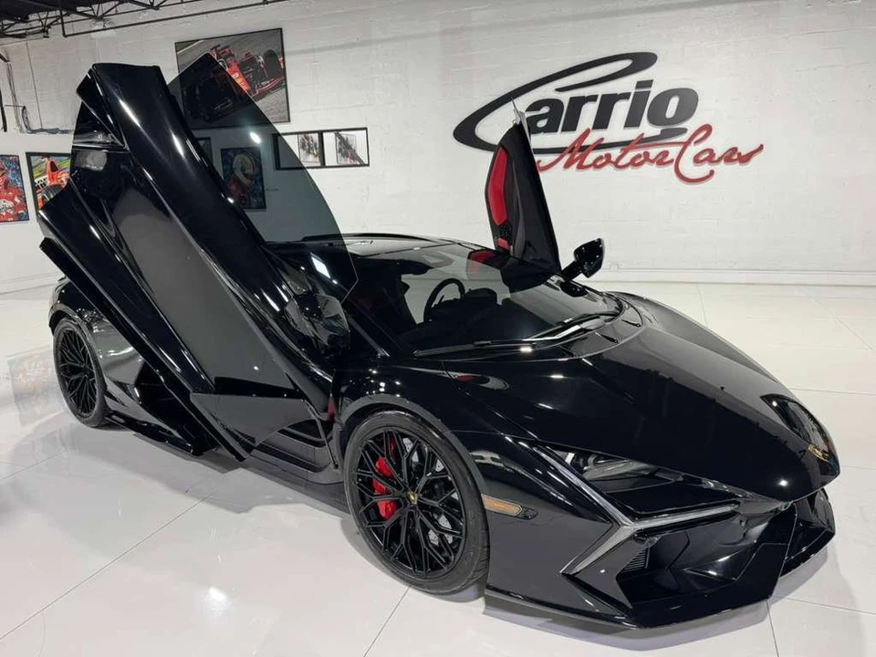 2024 Lamborghini Revuelto - Image 9 of 21