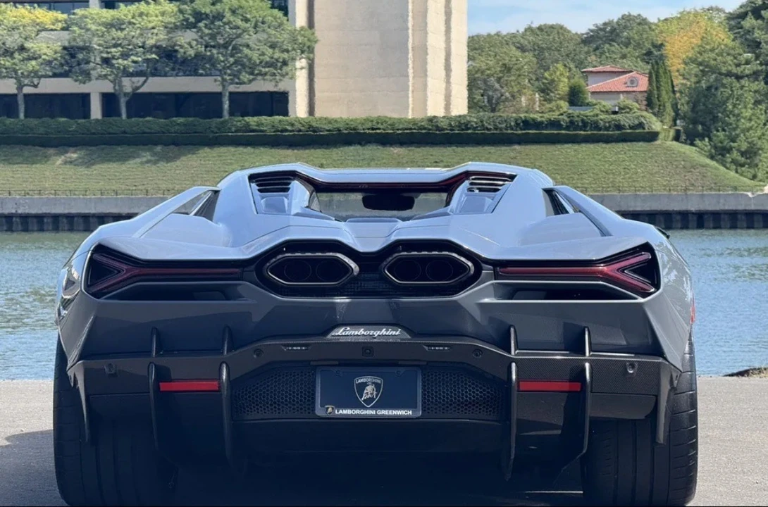 2024 Lamborghini Revuelto - Image 4 of 12
