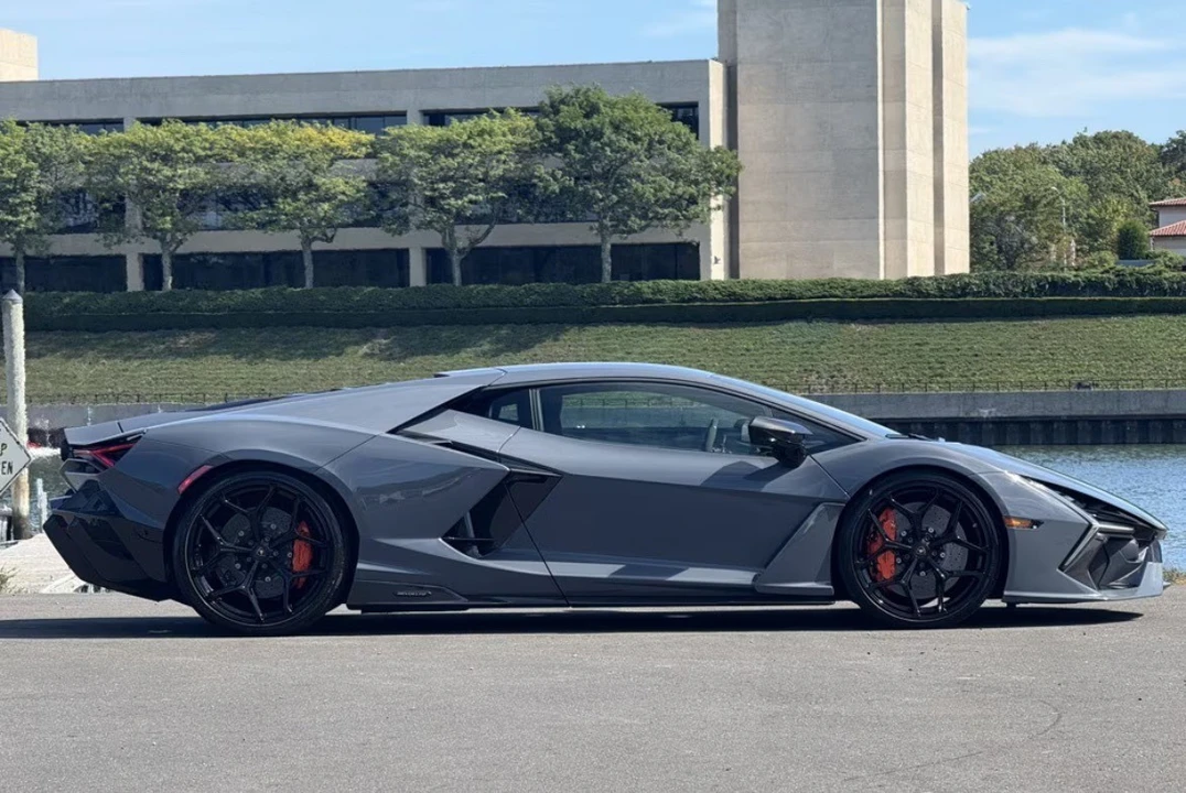 2024 Lamborghini Revuelto - Image 5 of 12