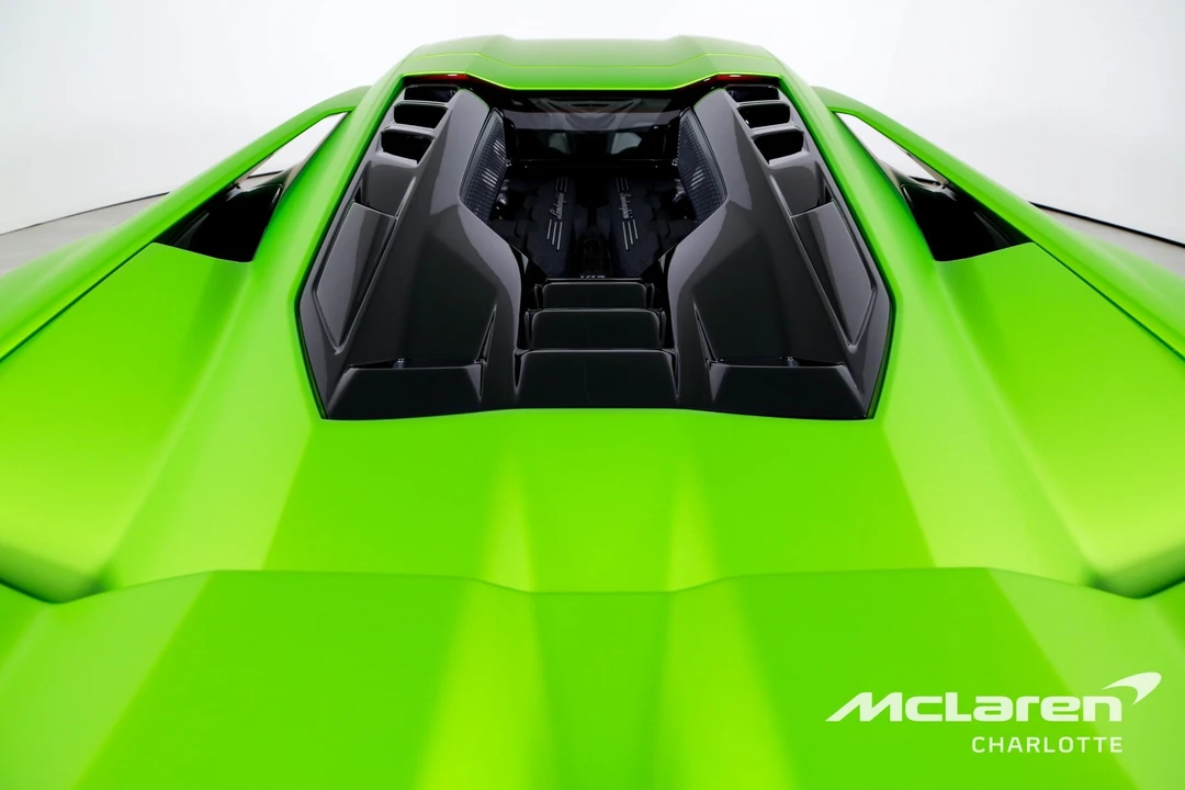 2024 Lamborghini Revuelto - Image 25 of 31