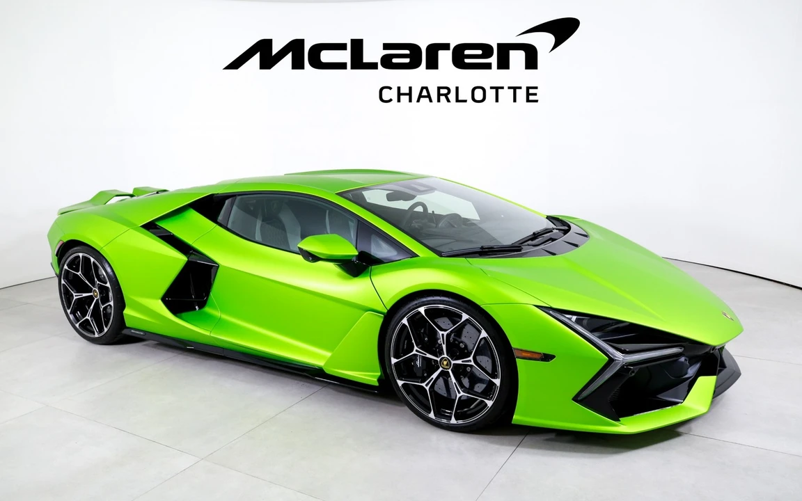 2024 Lamborghini Revuelto - Image 2 of 31