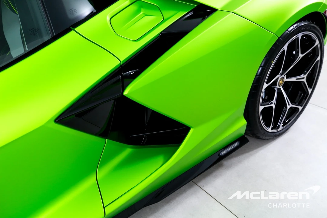 2024 Lamborghini Revuelto - Image 31 of 31