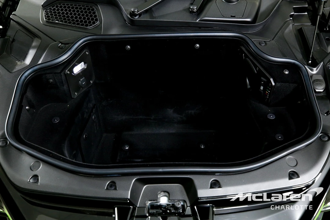2024 Lamborghini Revuelto - Image 17 of 21