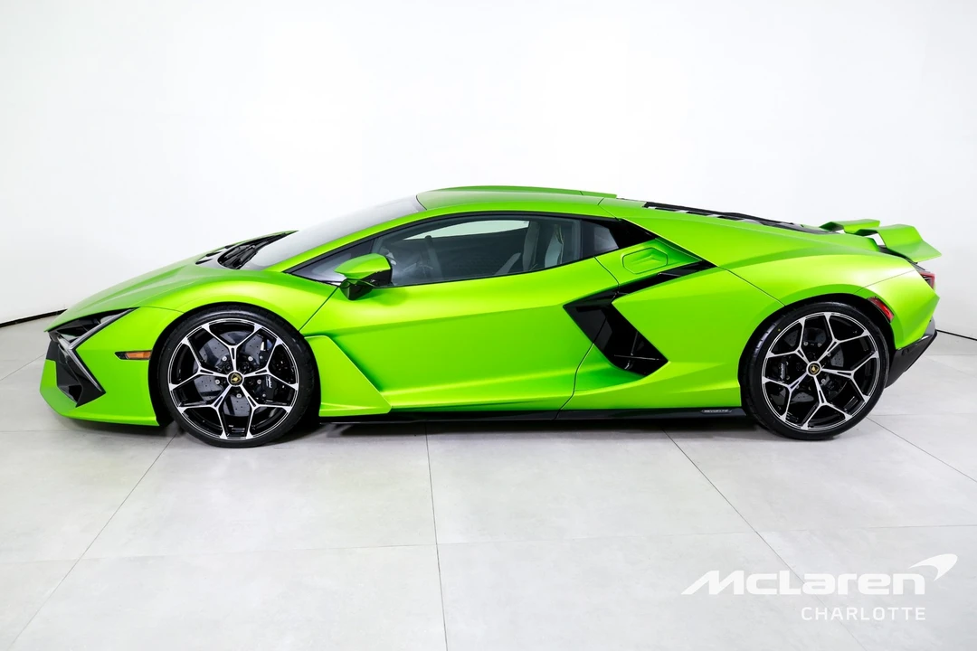 2024 Lamborghini Revuelto - Image 6 of 31