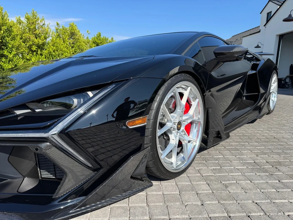 2024 Lamborghini Revuelto - Image 7 of 14