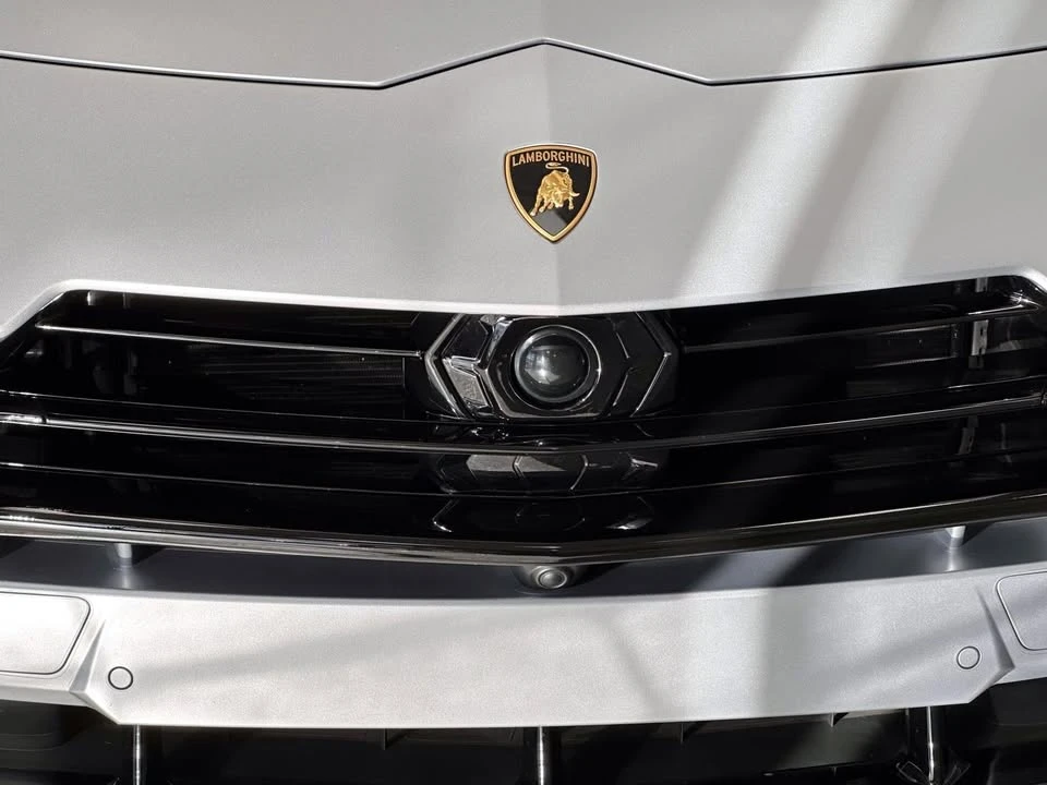 2024 Lamborghini Urus SE - Image 9 of 20
