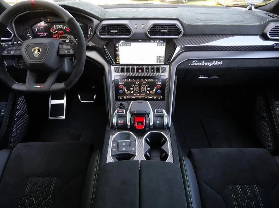 2024 Lamborghini Urus SE - Image 8 of 9