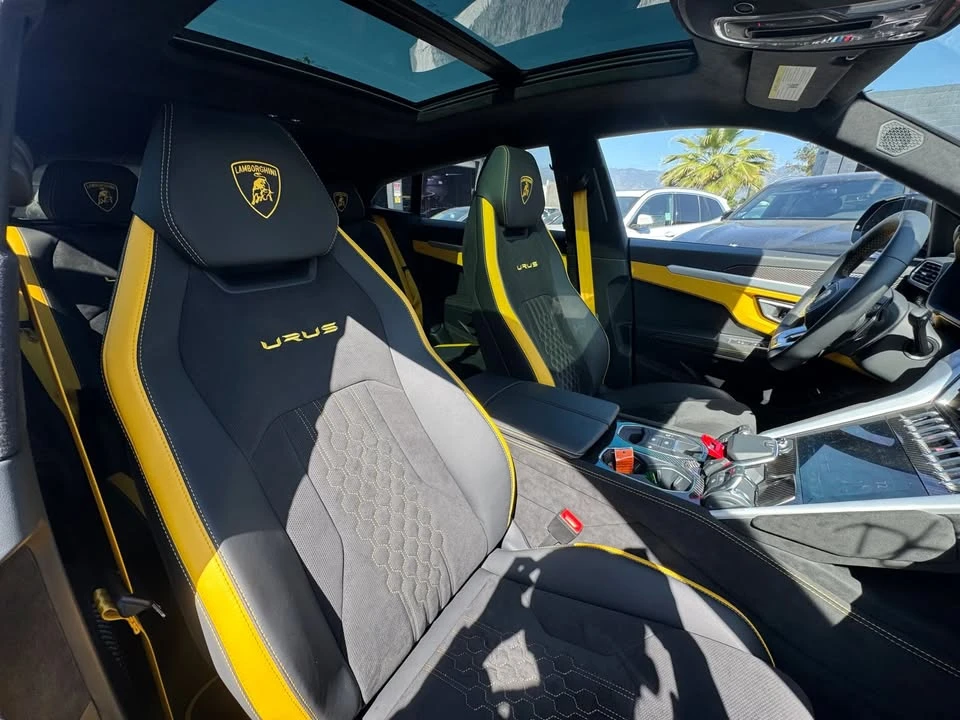 2024 Lamborghini Urus SE - Image 17 of 20