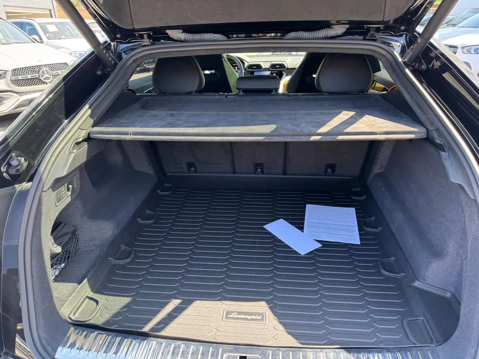 2024 Lamborghini Urus SE - Image 9 of 20
