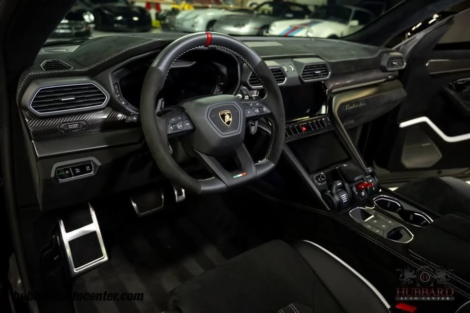 2024 Lamborghini Urus - Image 17 of 20