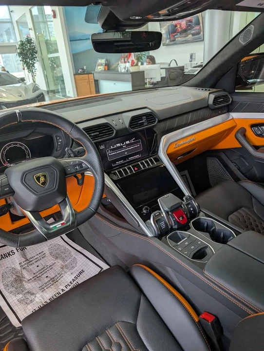 2024 Lamborghini Urus SE - Image 8 of 19