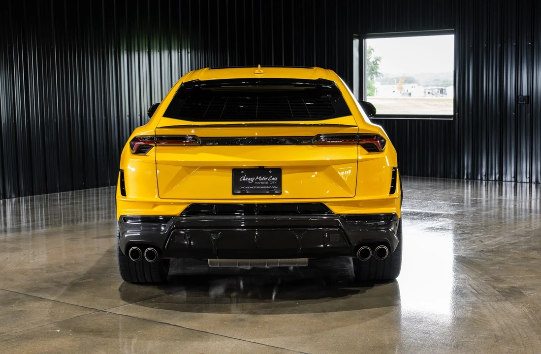 2024 Lamborghini Urus Performante - Image 5 of 31