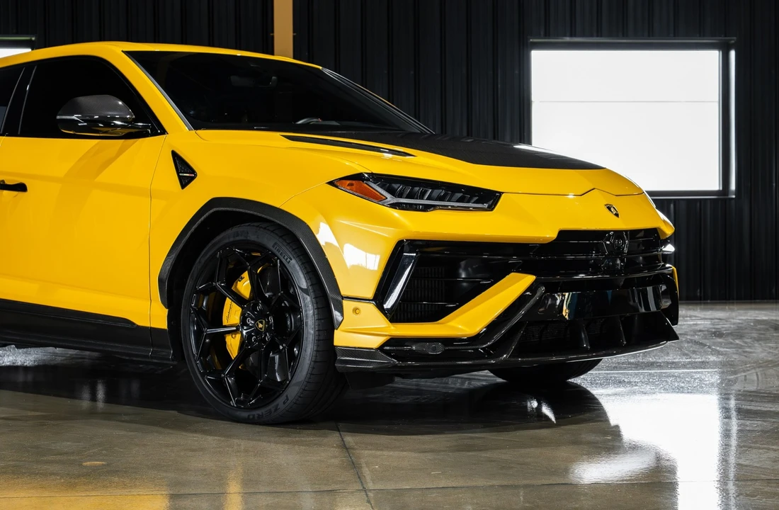 2024 Lamborghini Urus Performante - Image 10 of 31